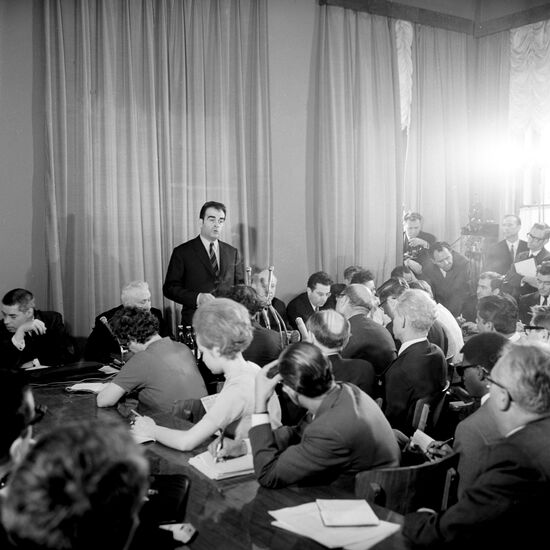 Press conference of French Communist party delegation