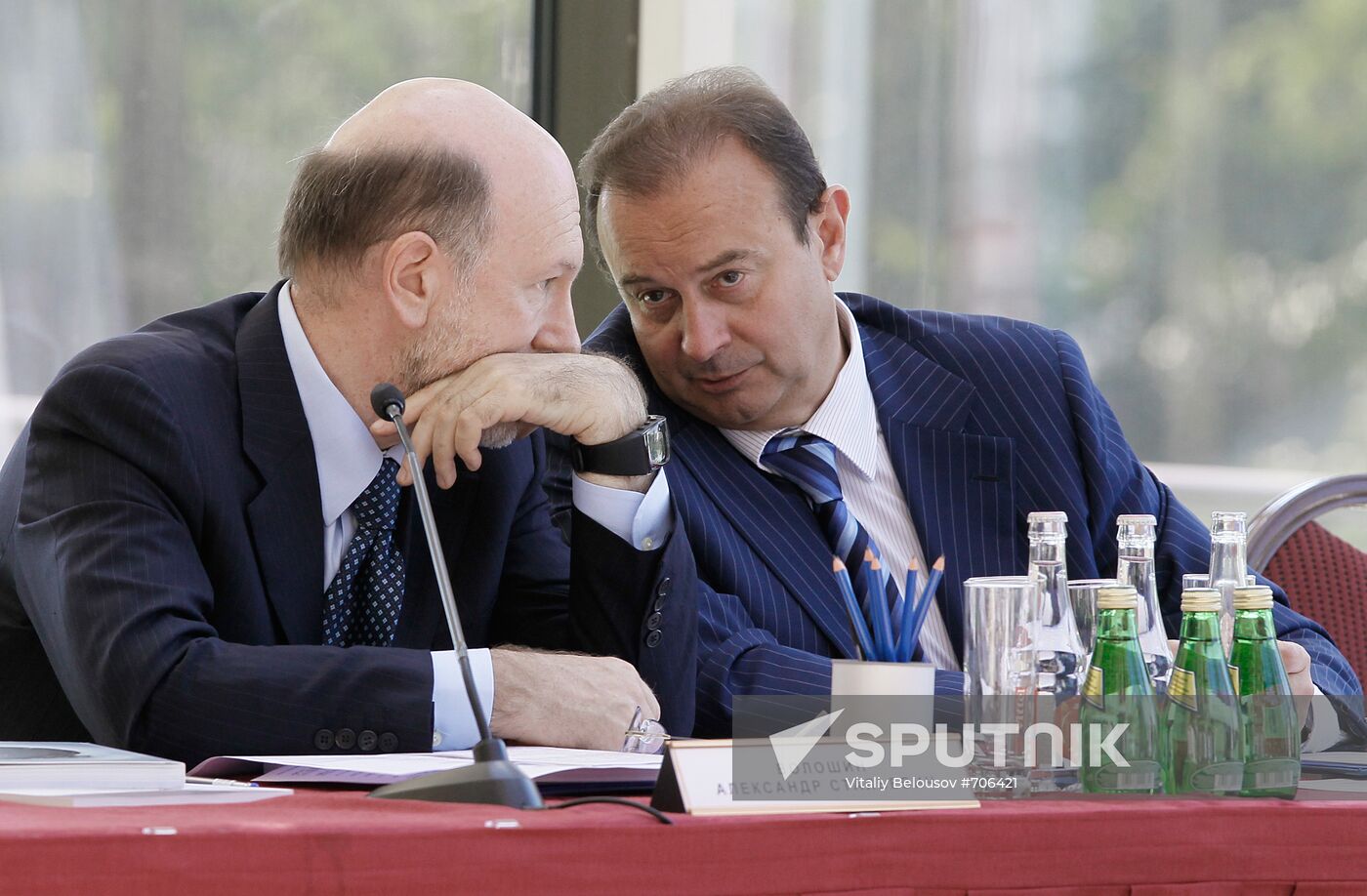 Vladimir Strzhalkovsky and Alexander Voloshin