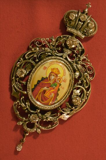 A silver panagia