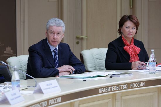 Sergey Sobyanin, Yelena Skrynnik