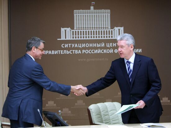 Alexander Avdeyev, Sergei Sobyanin