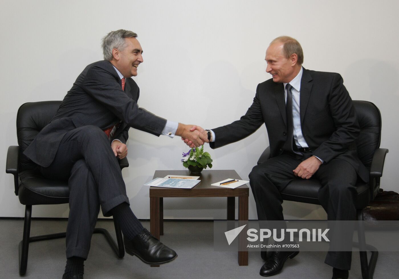 Vladimir Putin meets Peter Löscher