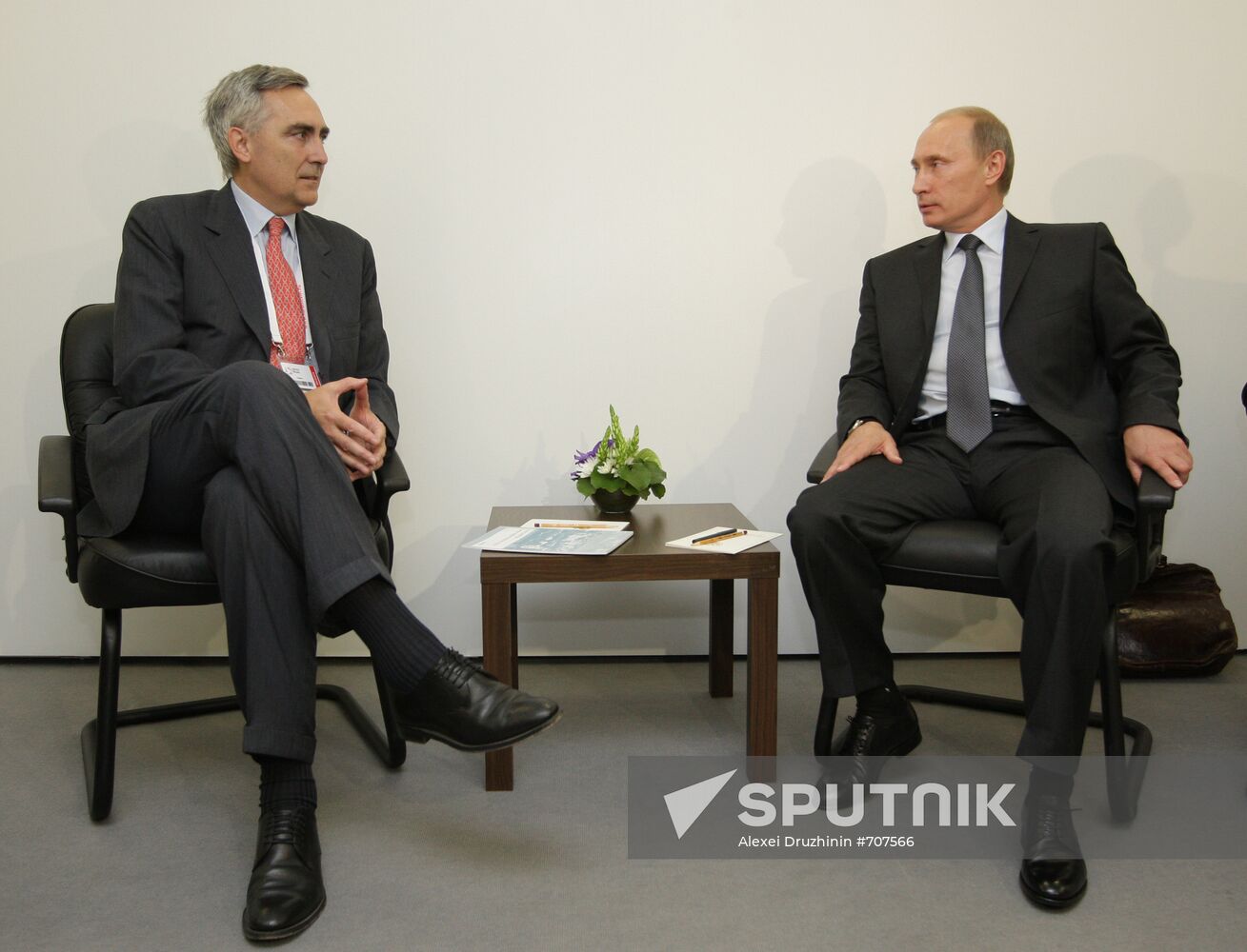 Vladimir Putin meets Peter Löscher
