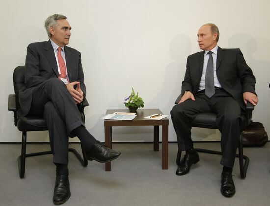Vladimir Putin meets Peter Löscher