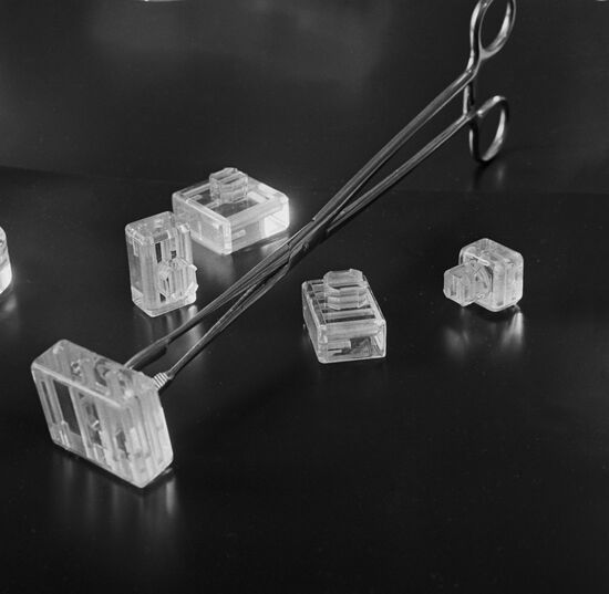 Applicators used for treatment of malignant diseases