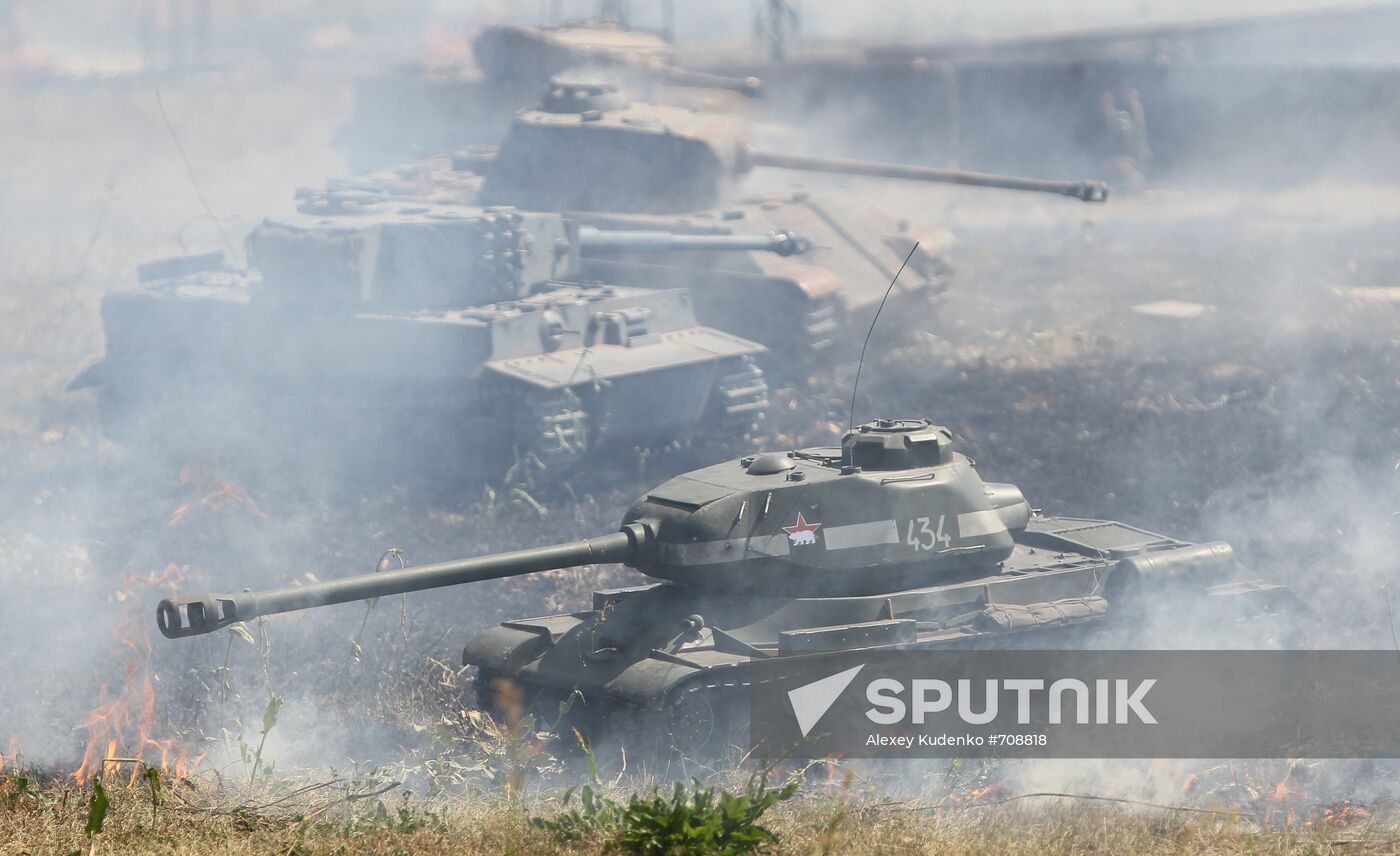WW2 tank battle imitation