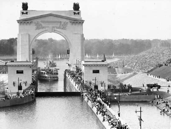 Opening the Lenin Volga-Don Canal