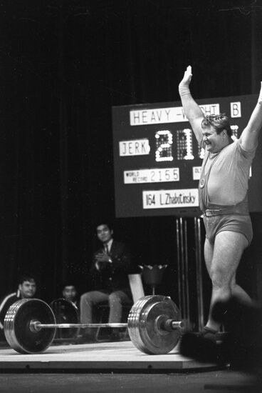 Weight-lifter Leonid Zhabotinsky