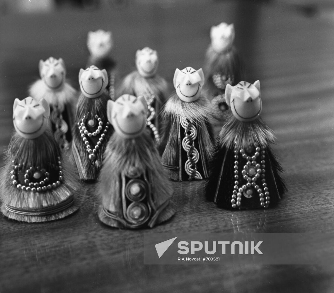 Souvenirs made by Chukchi craftsmen