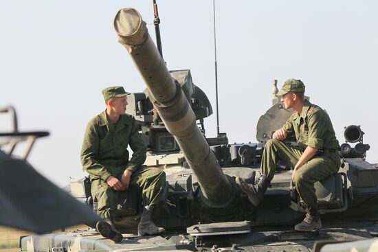 Military technology show at Ramenskoye aerodrome