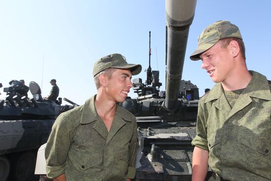 Military technology show at Ramenskoye aerodrome