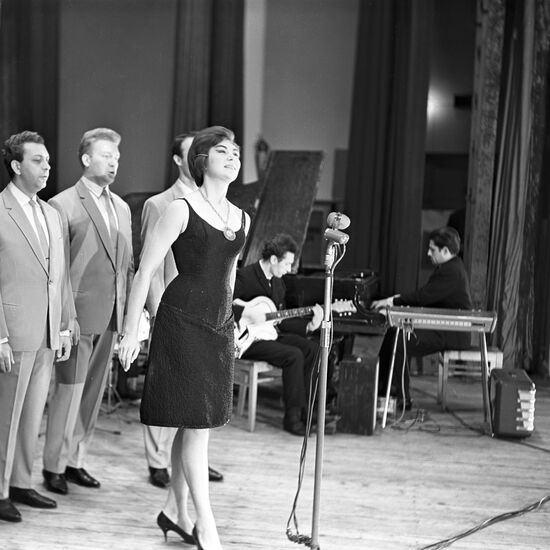 Singer Edita Piekha