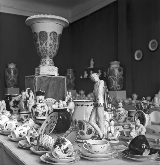 Articles of Leningrad Porcelain Factory