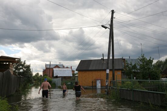 Flooded garden plots in Novosibirsk Region