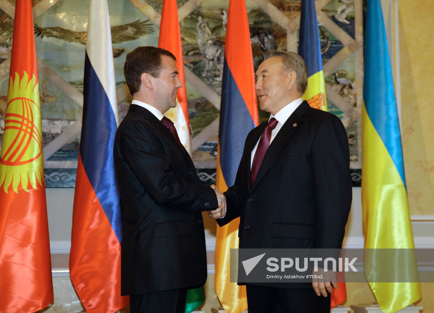 Dmitry Medvedev attends EurAsEC summit in Astana