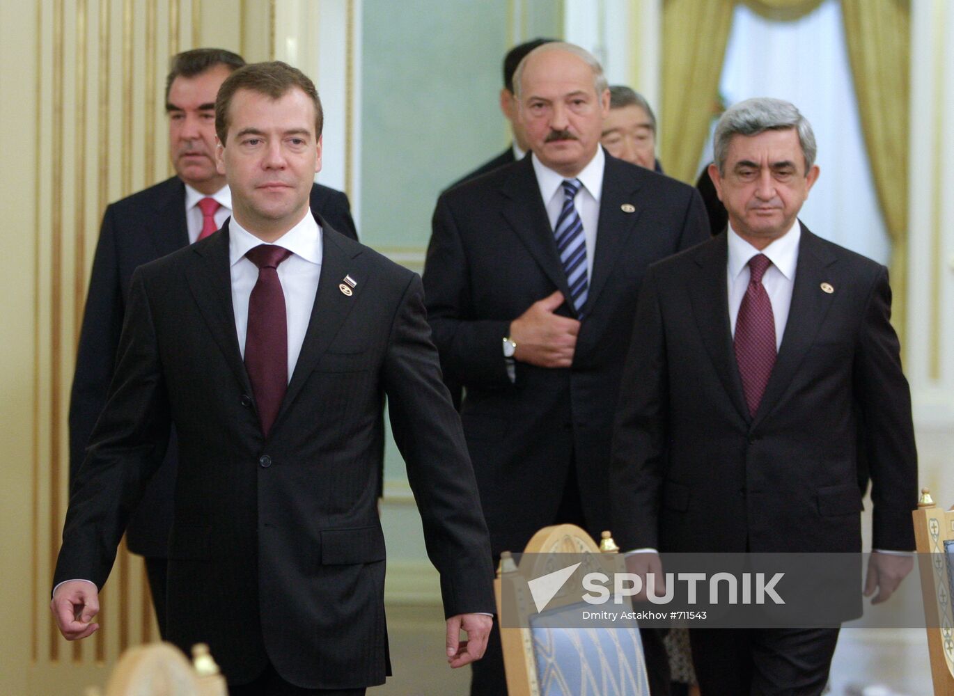 Dmitry Medvedev attends EurAsEC summit in Astana