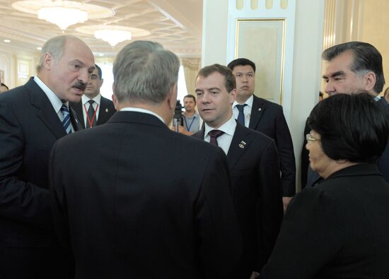 Dmitry Medvedev attends EurAsEC summit in Astana