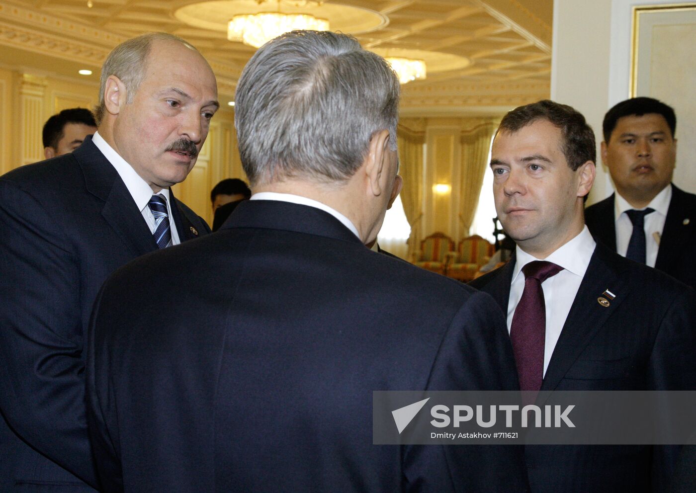 Dmitry Medvedev attends EurAsEC summit in Astana