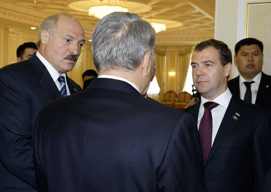 Dmitry Medvedev attends EurAsEC summit in Astana