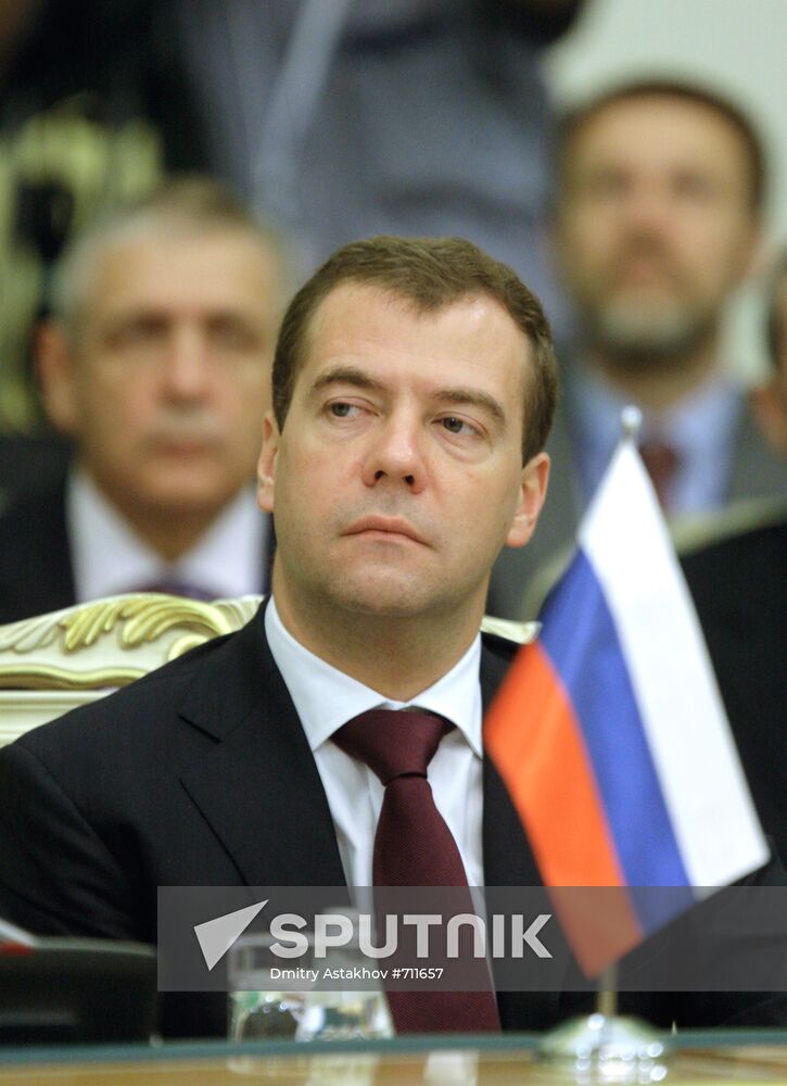 Dmitry Medvedev attends EurAsEC summit in Astana