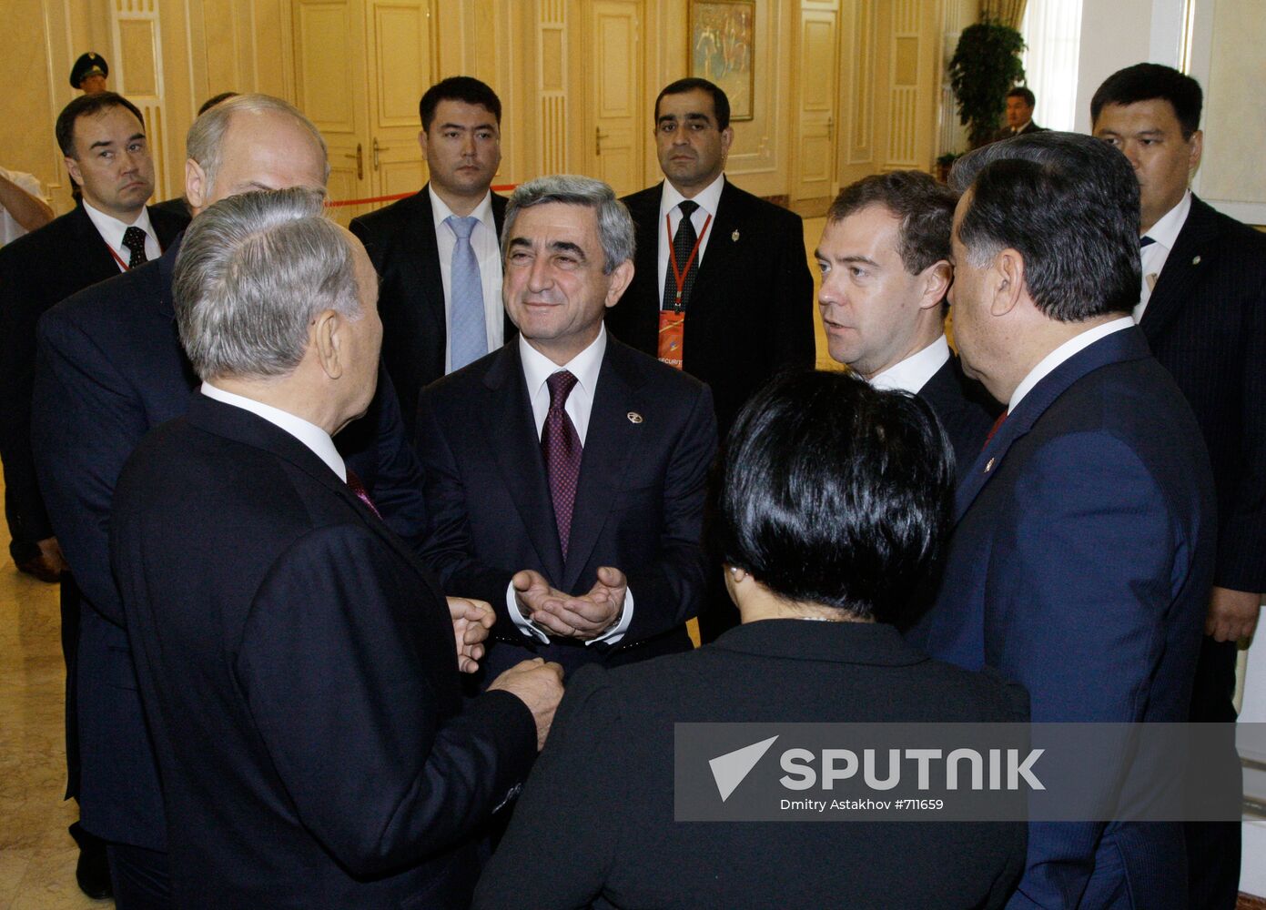 Dmitry Medvedev attends EurAsEC summit in Astana