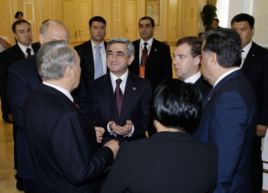 Dmitry Medvedev attends EurAsEC summit in Astana