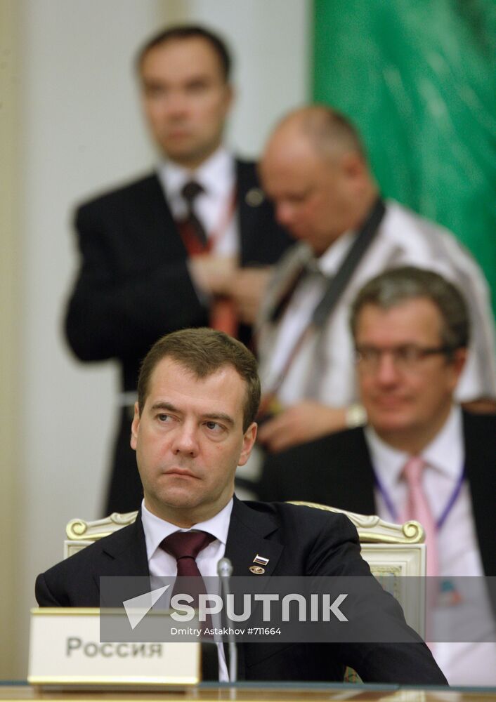 Dmitry Medvedev attends EurAsEC summit in Astana