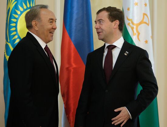 Dmitry Medvedev attends EurAsEC summit in Astana