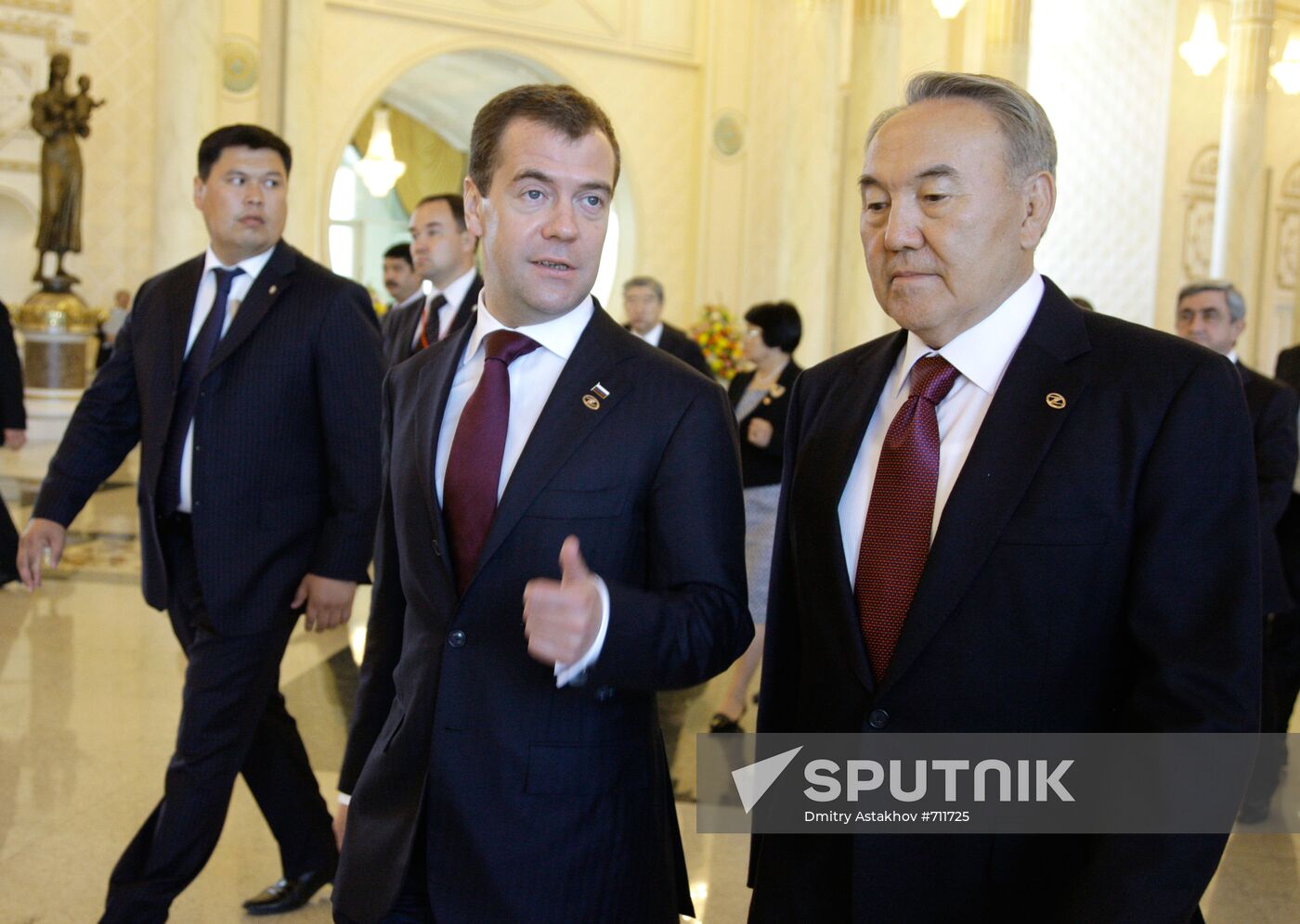 Dmitry Medvedev attends EurAsEC summit in Astana