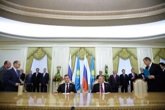 Dmitry Medvedev meets with Nursultan Nazarbayev in Astana