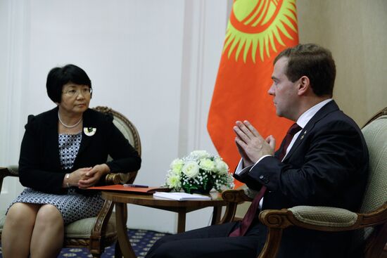 Dmitry Medvedev and Roza Otunbayeva meet in Astana