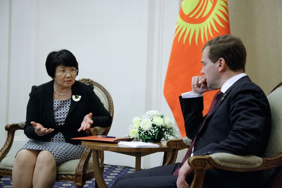 Dmitry Medvedev and Roza Otunbayeva meet in Astana