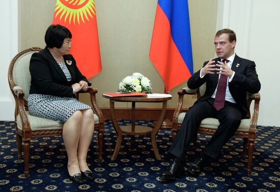 Dmitry Medvedev and Roza Otunbayeva meet in Astana