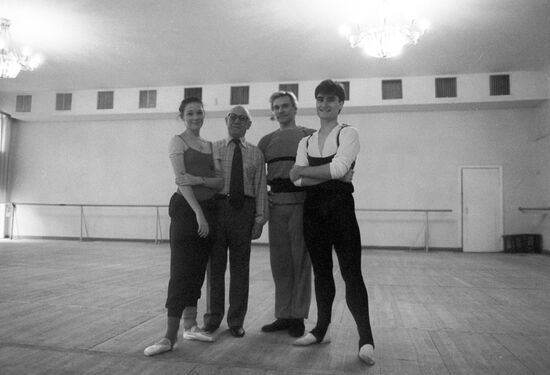 Ballet rehearsal