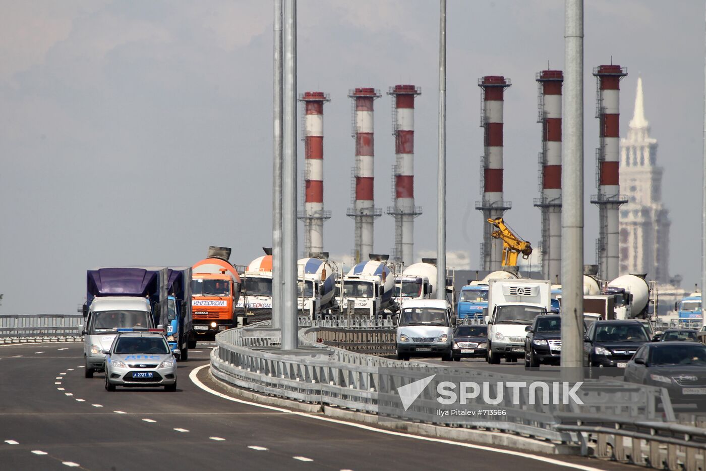 Road overpass opens near Moscow International Business Center