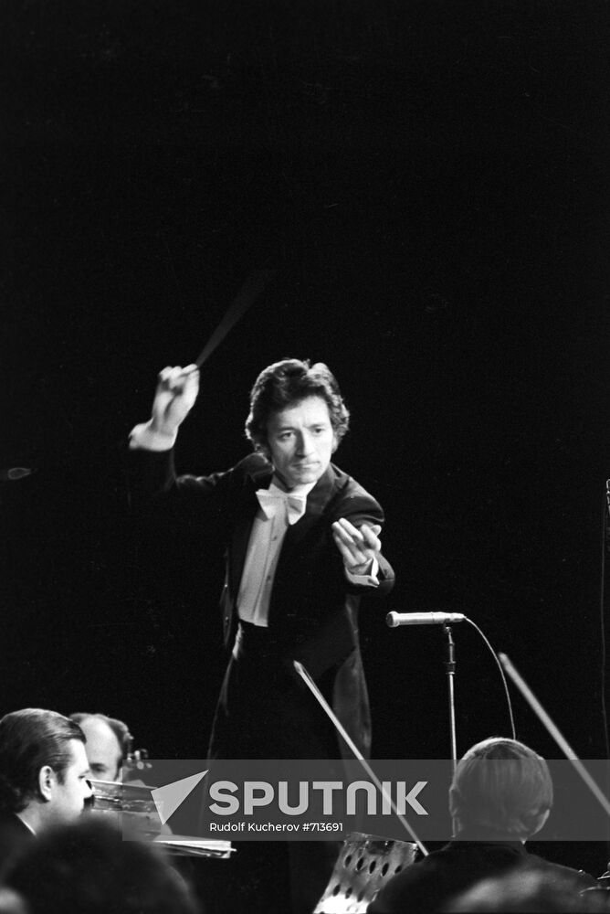 Conductor Yu.Temirkanov