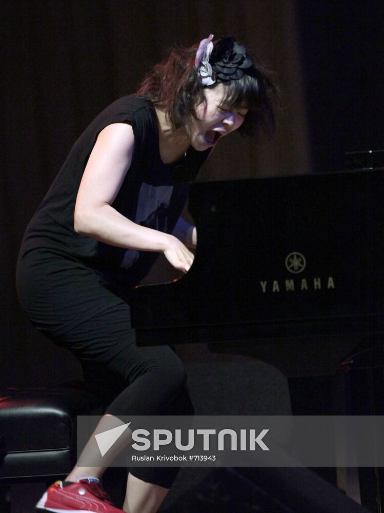 Hiromi Uehara