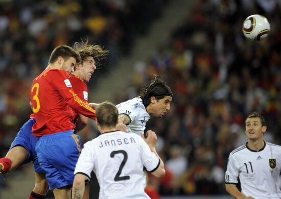 2010 FIFA World Cup. Germany vs. Spain