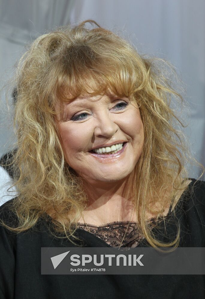 Alla Pugacheva