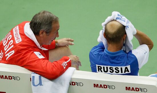 Shamil Tarpishchev and Nikolai Davydenko