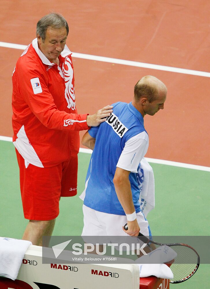 Shamil Tarpishchev and Nikolai Davydenko