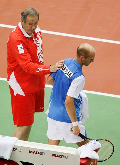 Shamil Tarpishchev and Nikolai Davydenko