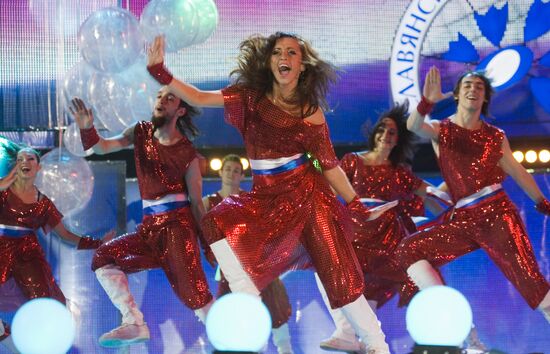 Alla Dukhova's Todes dance troupe