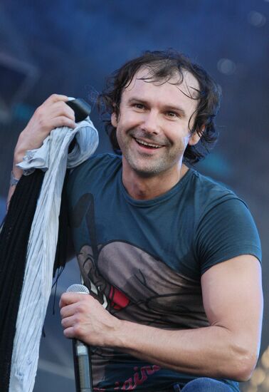 Svyatoslav Vakarchuk