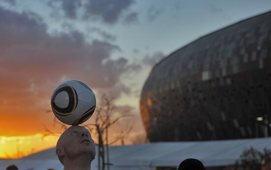 Football fans before the Netherlands vs. Spain World Cup final