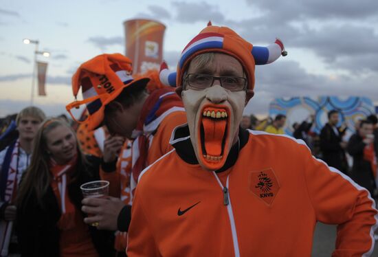 Football fans before the Netherlands vs. Spain World Cup final