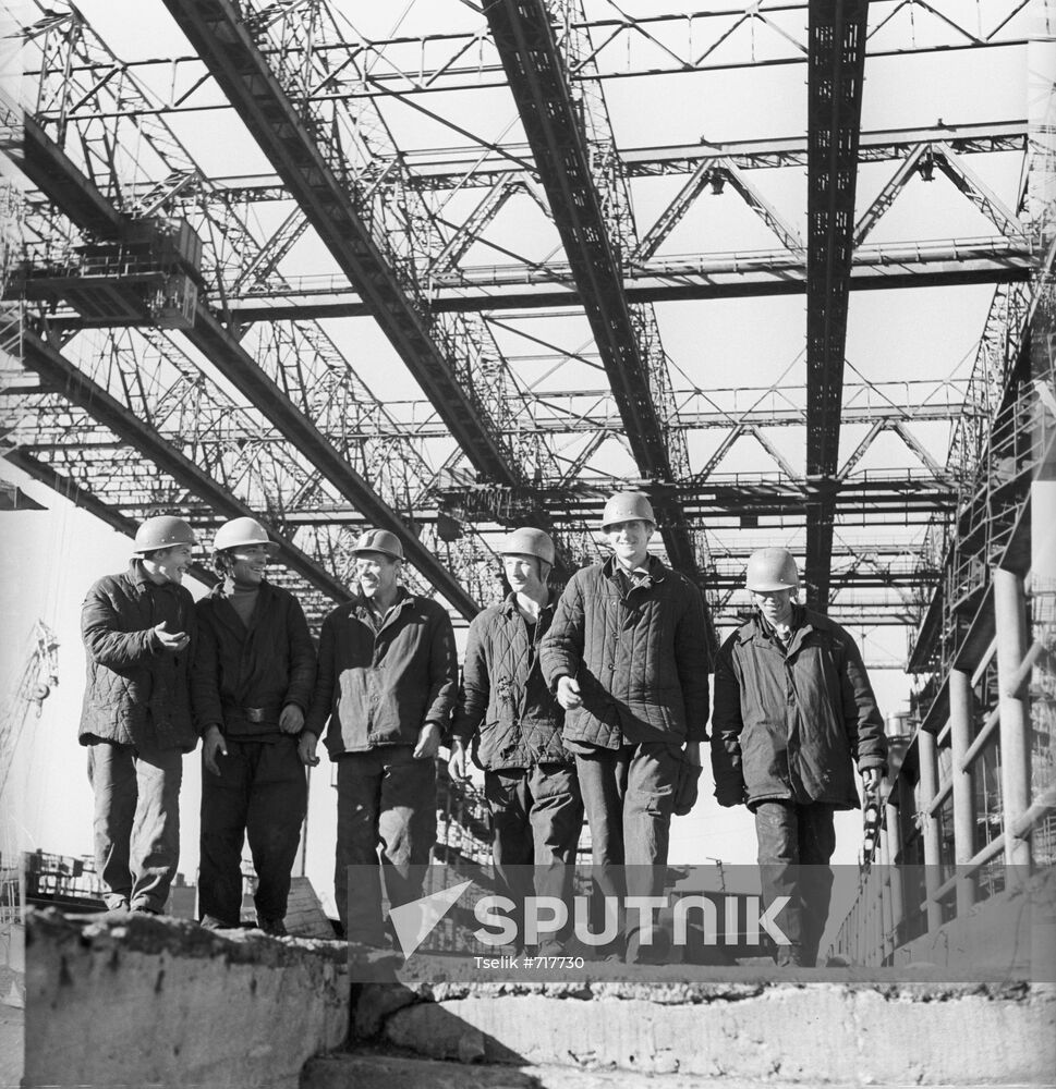Shipwrights' crew