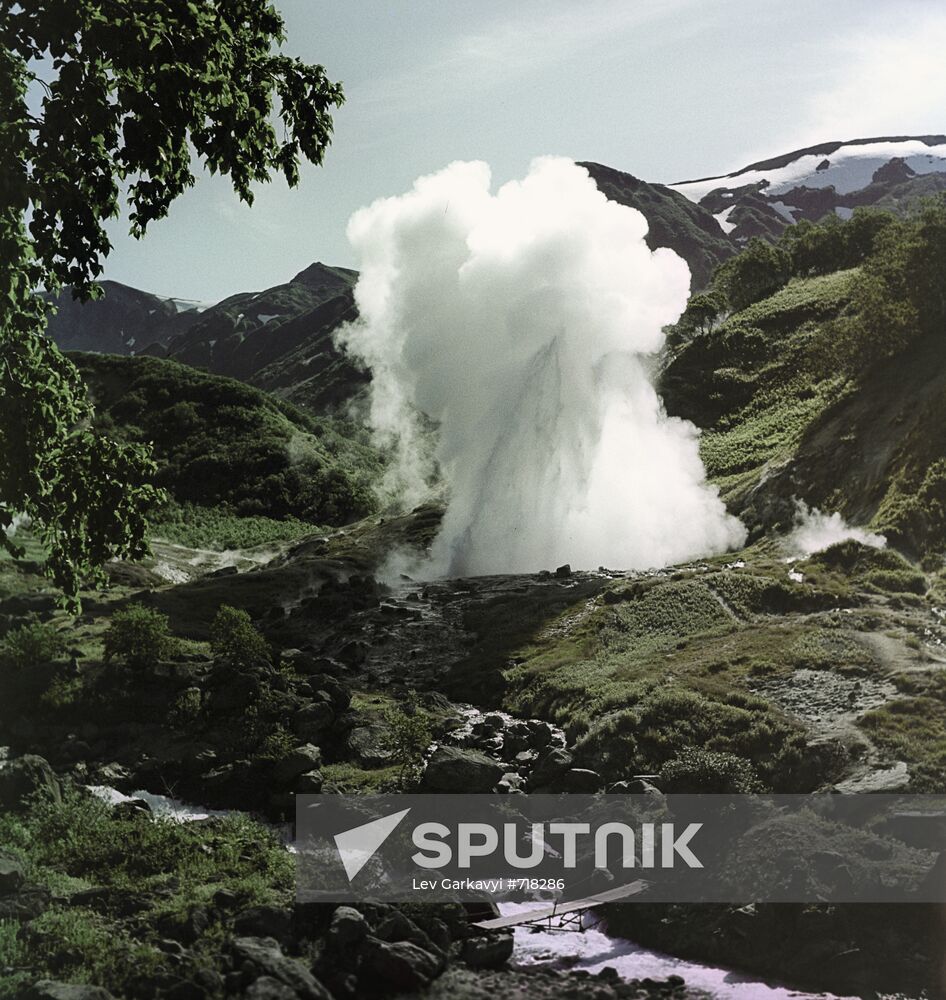 Velikan geyser on Kamchatka