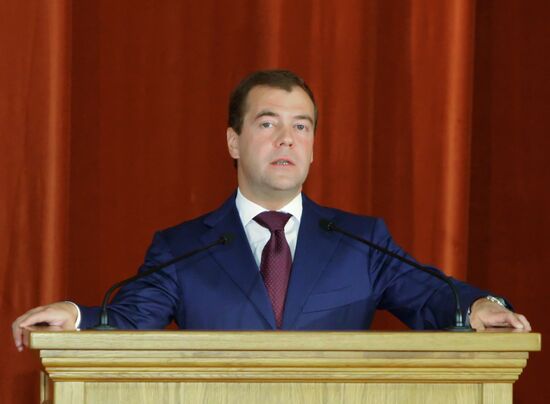 Dmitry Medvedev meets with Russian diplomats