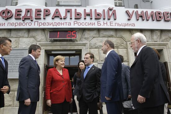 Dmitry Medvedev and Angela Merkel in Yekaterinburg